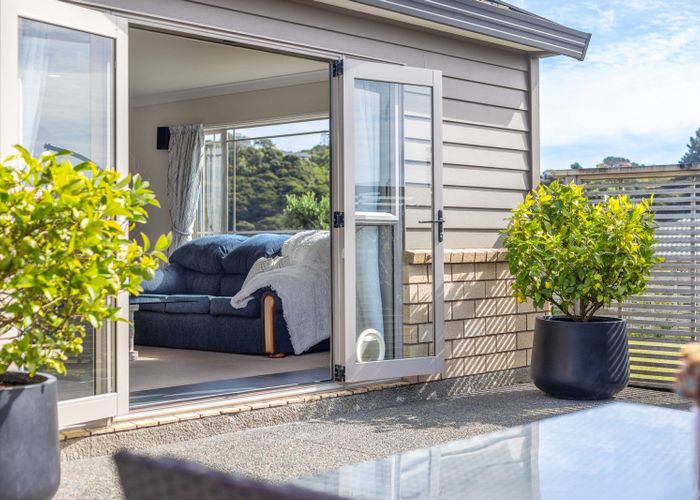  at 31 Staithes Drive North, Whitby, Porirua, Wellington