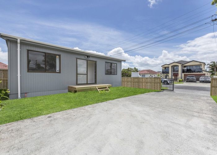  at 6 Lipscombe Avenue, Papatoetoe, Auckland