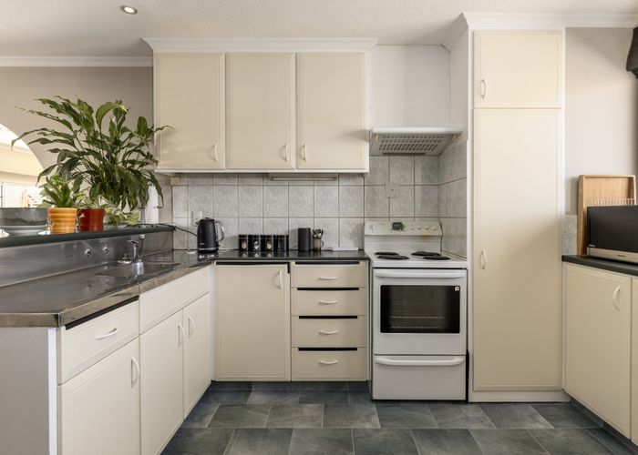  at 28 Hillcrest Avenue, Witherlea, Blenheim