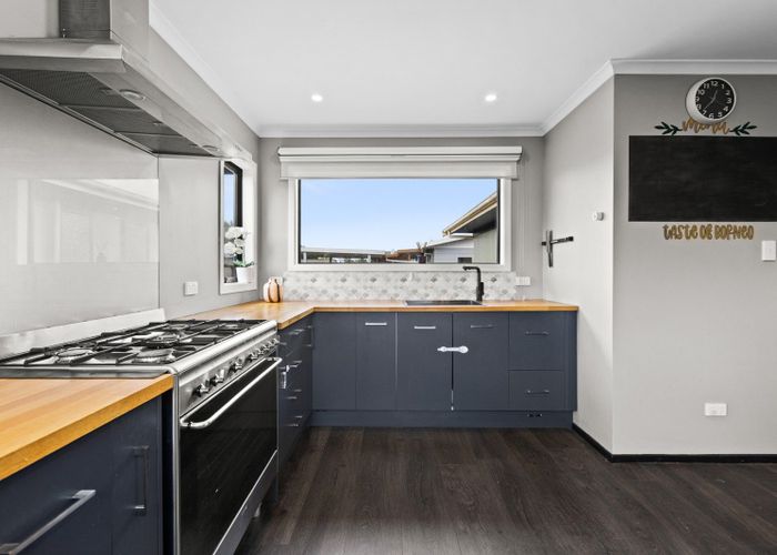  at 32 Robinson Crescent, Tamatea, Napier, Hawke's Bay