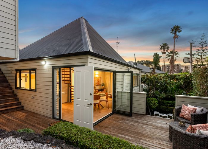  at 110 Bassett Road, Remuera, Auckland City, Auckland