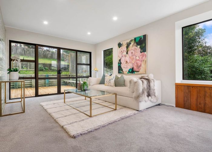  at 4 Seaford Place, Murrays Bay, North Shore City, Auckland