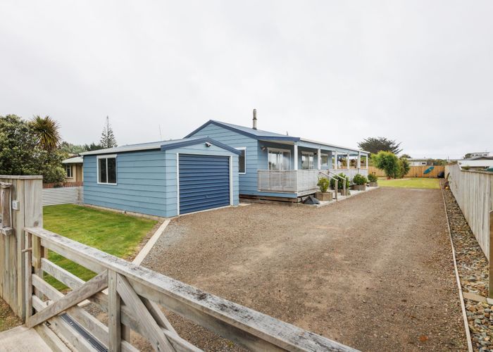  at 173 Kahukura Avenue, Waitarere Beach, Levin