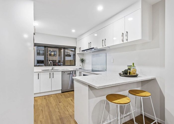  at 13 Millcroft Lane, Ranui, Waitakere City, Auckland