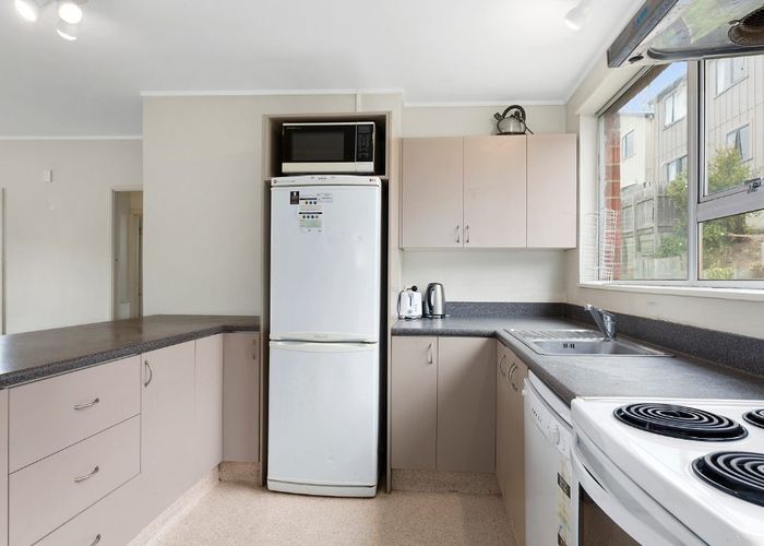  at 2/102 Harbour Terrace, North Dunedin, Dunedin, Otago