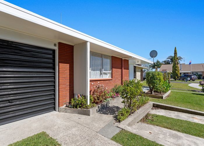  at 2/1 Noel Mills Place, Whakatane