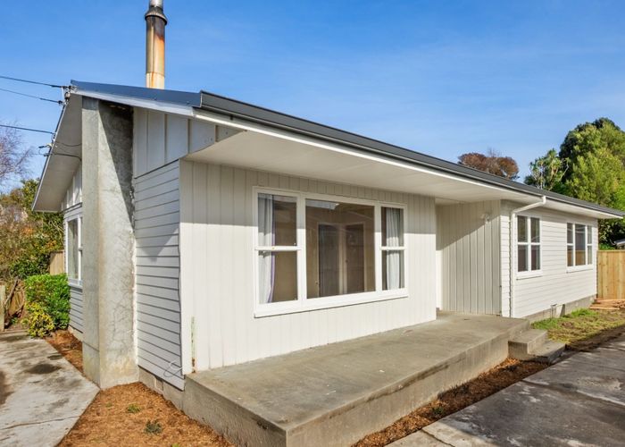  at 20 Dale Road, Raumati South, Paraparaumu