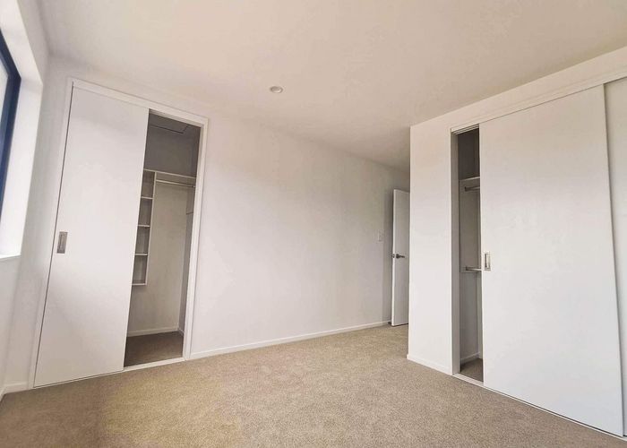  at 22 Eileen Newey Place, Henderson, Waitakere City, Auckland