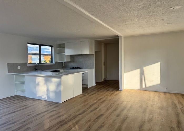  at 2/32 Sapphire Place, Chartwell, Hamilton, Waikato