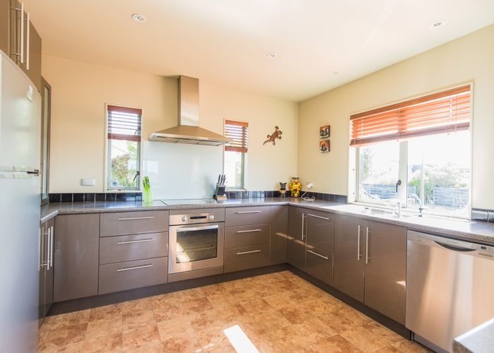  at 2 Diana Place, Otamatea, Whanganui