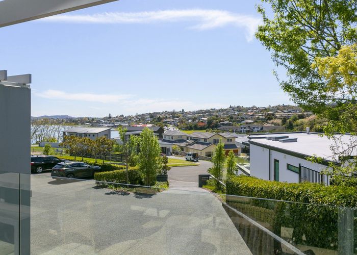  at 6/5 The Moorings, Two Mile Bay, Taupo