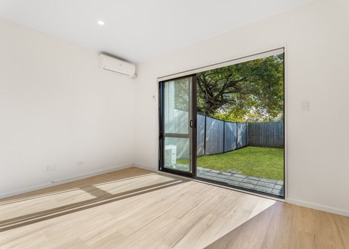  at 13 Eileen Newey Place, Henderson, Waitakere City, Auckland