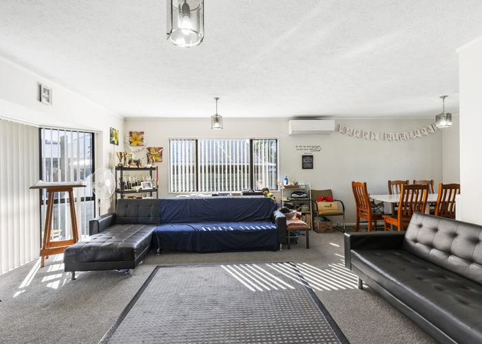  at 42 Pinehurst Place, Wattle Downs, Auckland