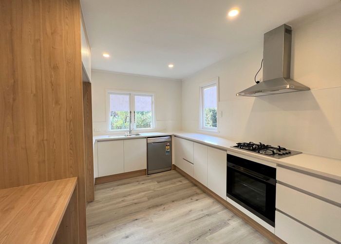  at 405A East Coast Road, Mairangi Bay, North Shore City, Auckland
