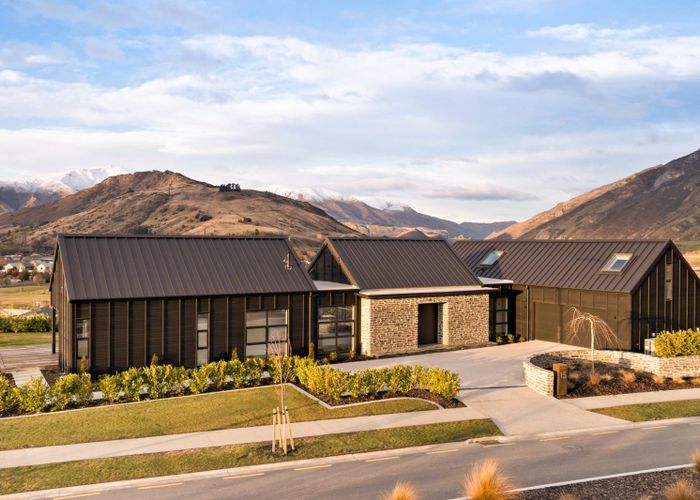  at 15 Kawarau Heights Boulevard, Lake Hayes, Queenstown