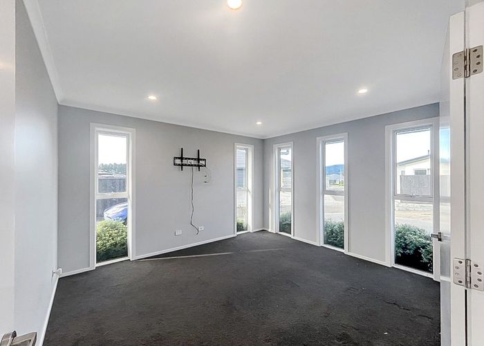  at 111 Johnstone Drive, Fitzherbert, Palmerston North, Manawatu / Whanganui