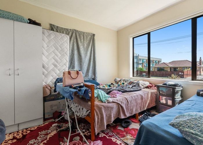 at 16 Charles Street, Papatoetoe, Manukau City, Auckland