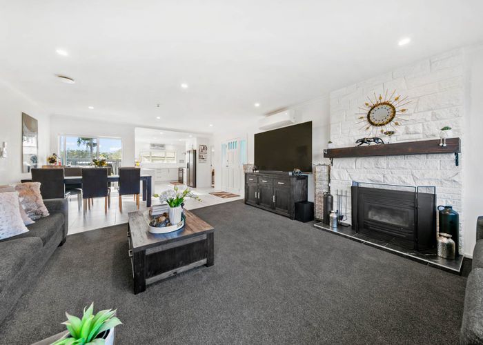  at 84 Shaw Road, Oratia, Waitakere City, Auckland