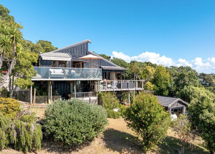  at 21 Great Barrier Road, Enclosure Bay, Waiheke Island, Auckland