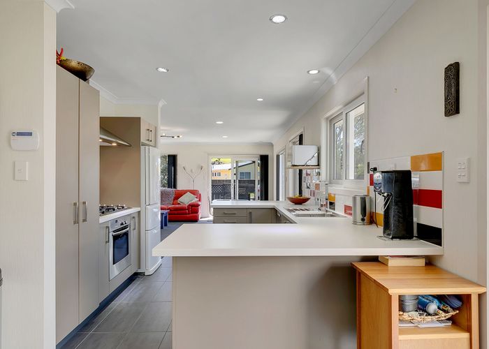  at 32 Sea Vista Drive, Pukerua Bay, Porirua