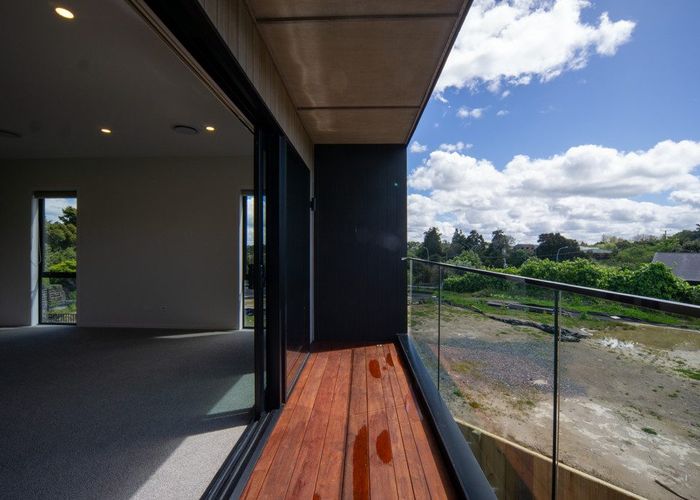  at 8/3 Harrowfield Drive, Harrowfield, Hamilton, Waikato