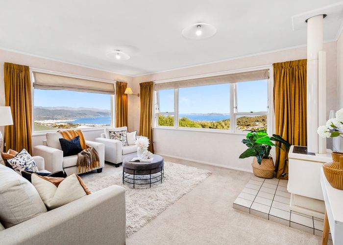  at 24 Oakleigh Street, Maungaraki, Lower Hutt