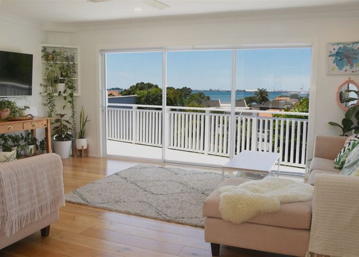  at 552 Otumoetai Road, Matua, Tauranga