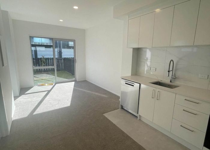  at 13/3 Matuhi Rise, Henderson, Waitakere City, Auckland