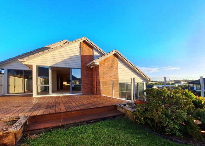  at 18 Sharples place, Somerville, Manukau City, Auckland