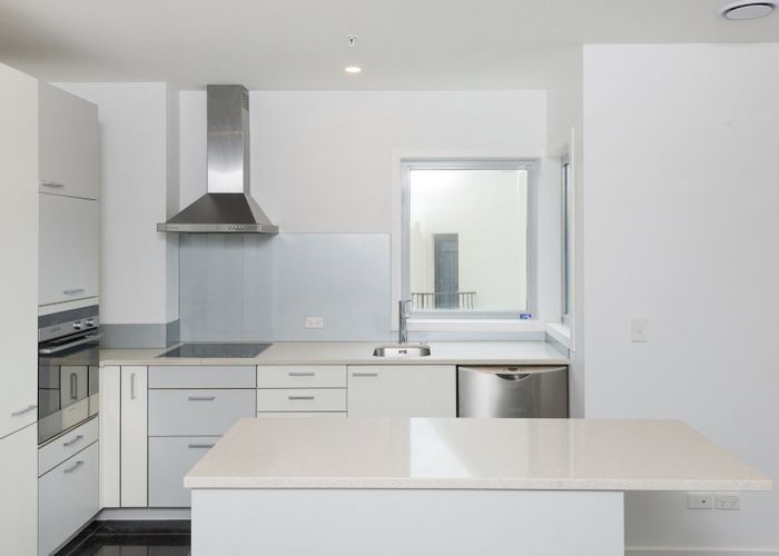  at 210/4 READS QUAY, Gisborne, Gisborne