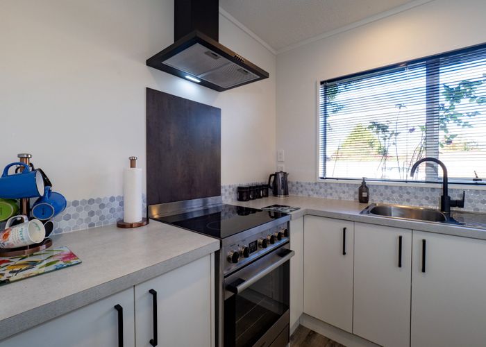  at Flat 2, 76 Lane Street, Allenton, Ashburton, Canterbury