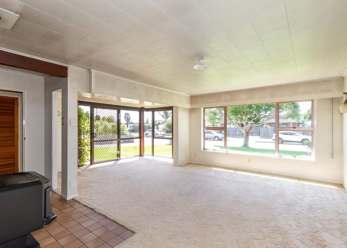  at 37 Fife Crescent, Tamatea, Napier