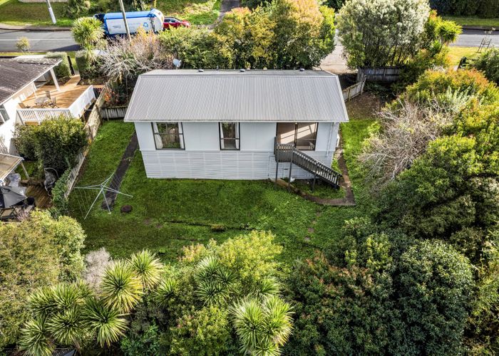  at 32 Nandana Drive, Glen Eden, Auckland