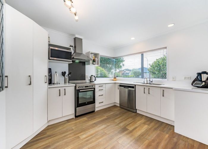  at 32 Guildford Drive, Paraparaumu, Kapiti Coast, Wellington