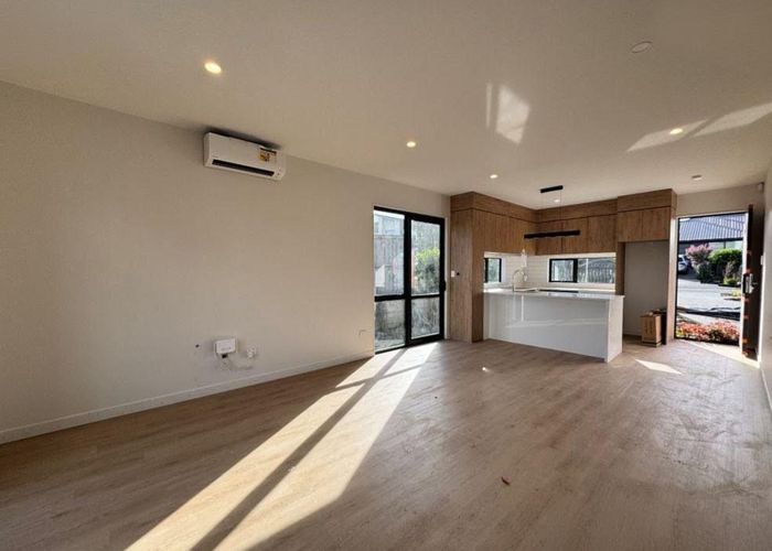  at 1 Tawatawa Street, Long Bay, North Shore City, Auckland