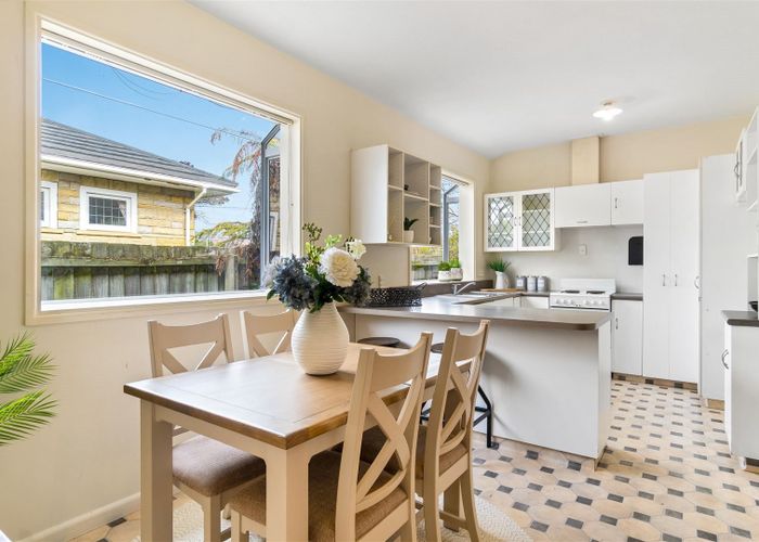  at 2 Milton Street, Somerfield, Christchurch