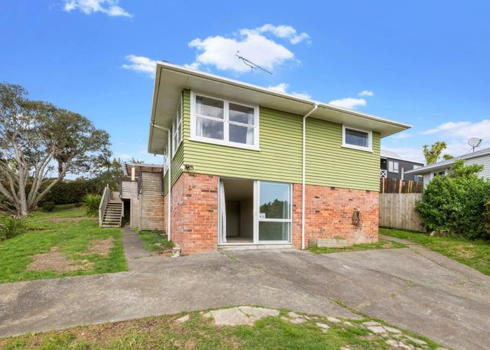  at 21 Tilden Avenue, Hillcrest, North Shore City, Auckland