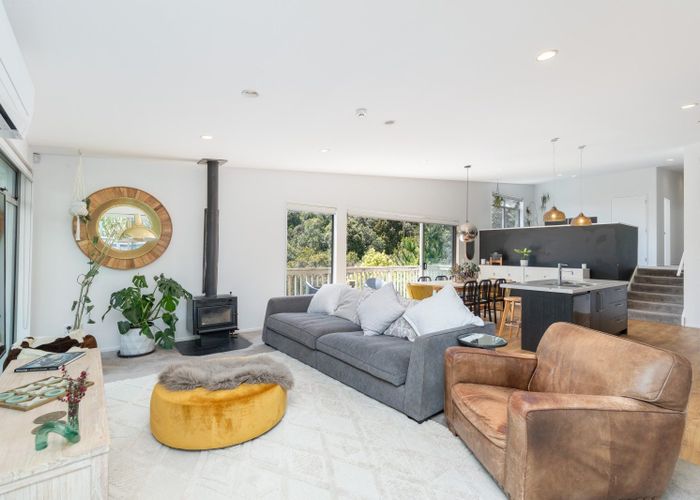  at 32 Mount Marua Way, Mount Marua, Upper Hutt, Wellington