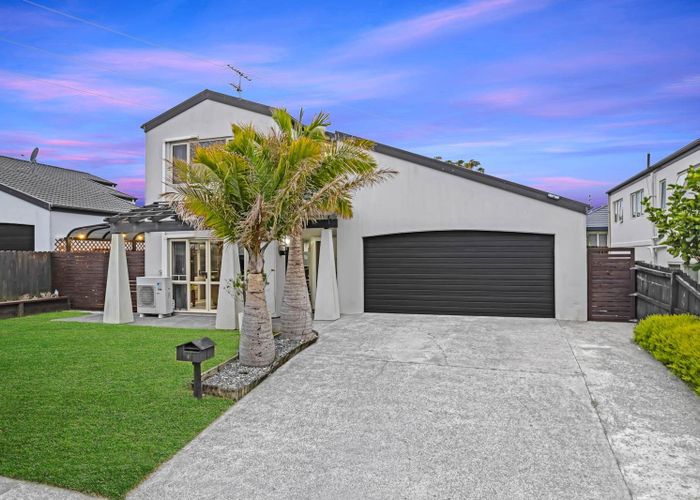  at 8 McKittrick Avenue, Flat Bush, Manukau City, Auckland