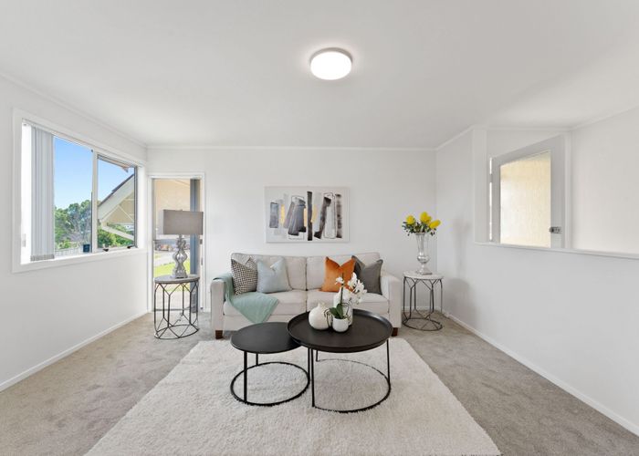  at 2/48 Archmillen Avenue, Pakuranga Heights, Manukau City, Auckland