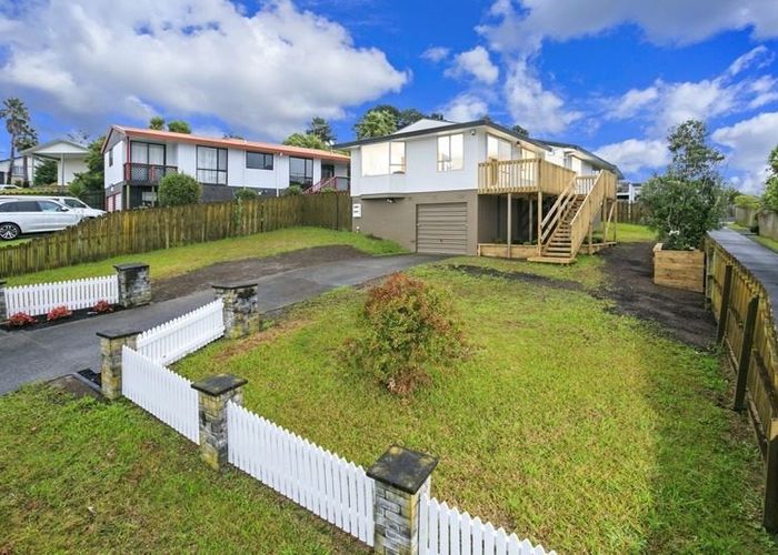  at 9 Jumento Place, Unsworth Heights, North Shore City, Auckland