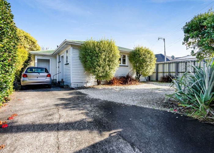  at 2 Awanui Street, Merrilands, New Plymouth