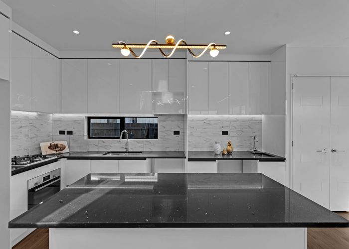  at Lot 4, 92 Rangitoto Road, Papatoetoe, Manukau City, Auckland