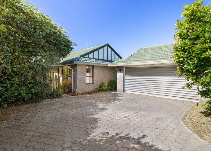  at 7 Clivedon Place, Redwood, Christchurch City, Canterbury