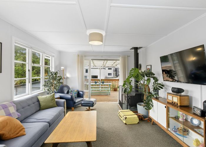  at 43 Hay Street, Naenae, Lower Hutt, Wellington