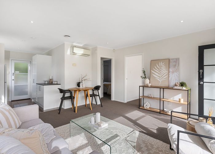  at 1/102 Michaels Avenue, Ellerslie, Auckland City, Auckland
