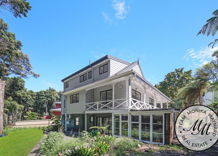  at 30 Paulownia Place, Totara Heights, Auckland