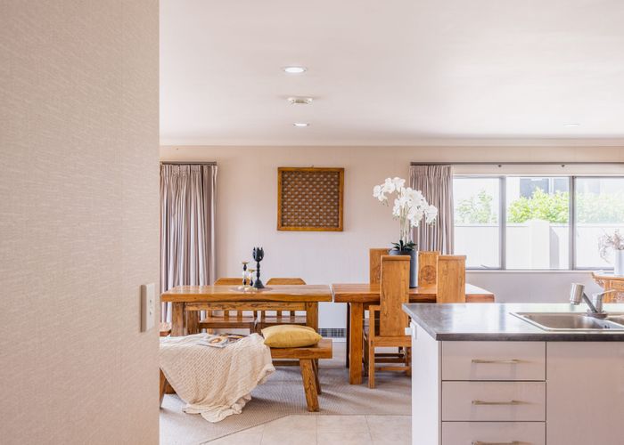  at 15 Moonlight Drive, Rototuna, Hamilton, Waikato