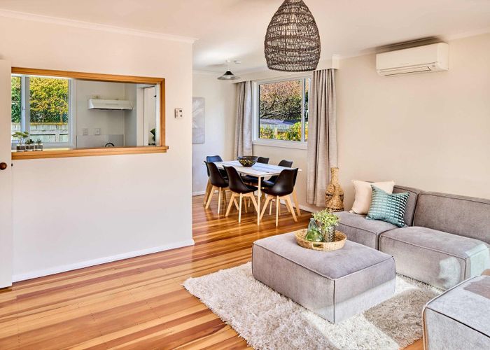  at 39 Pukatea Street, Eastbourne, Lower Hutt