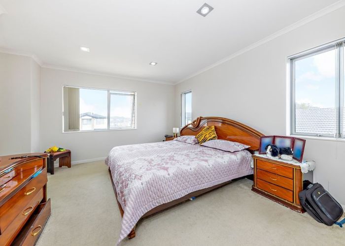  at 4 Cahir Place, Flat Bush, Manukau City, Auckland